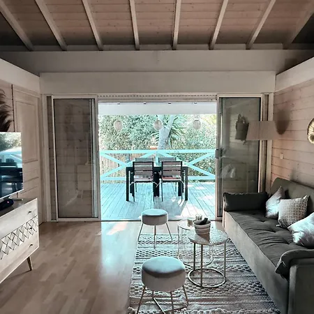 Stone & Bamboo Σαλέ