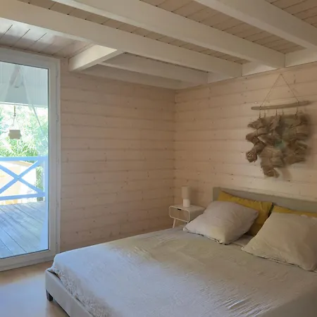 Stone & Bamboo * Gassin